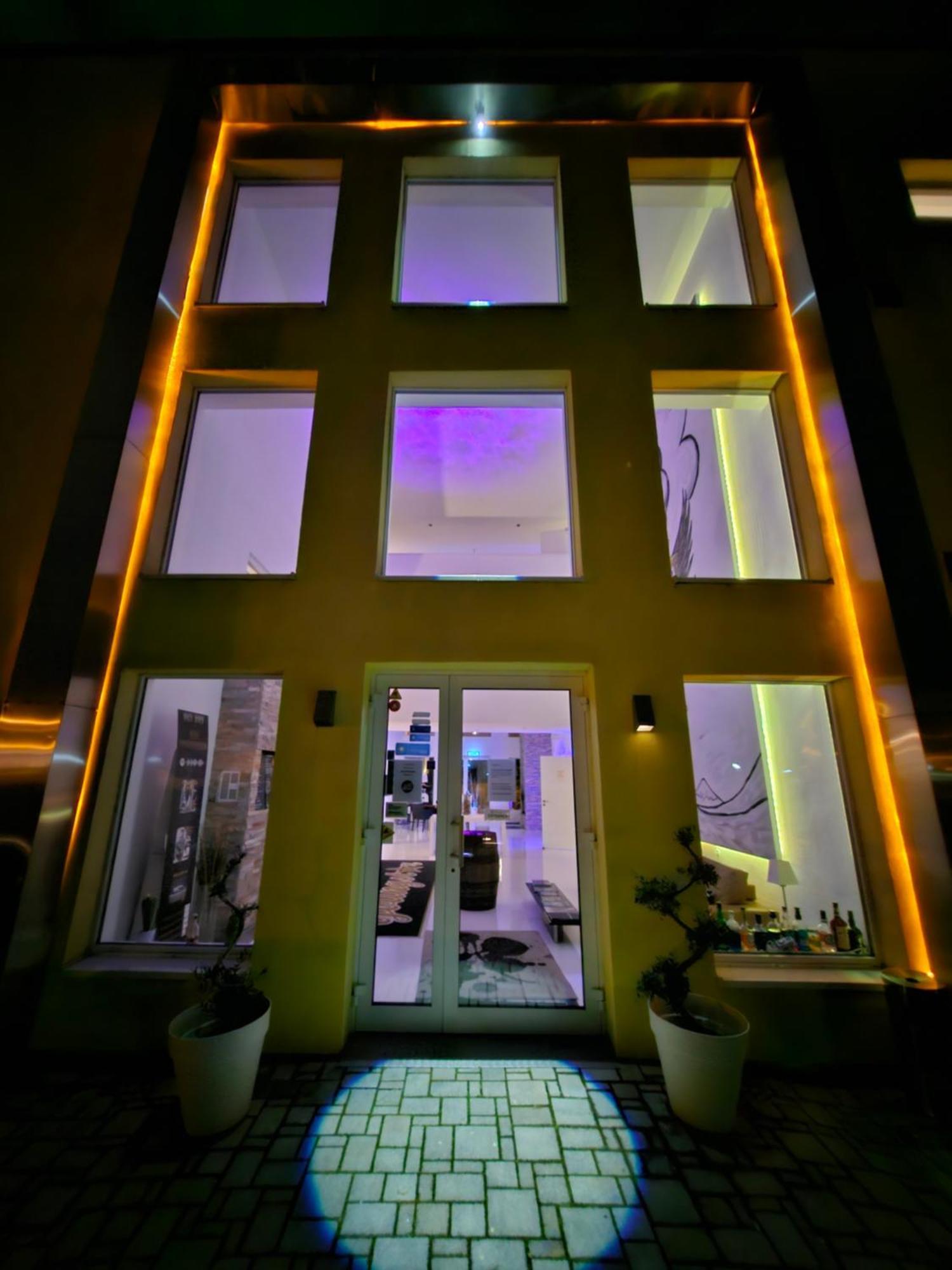 Designhotel Youngstar MHG Exterior foto